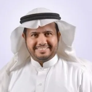 الكلية تهنئ سعادة الدكتور أحمد بن علي الرميح بمناسبة الترقية