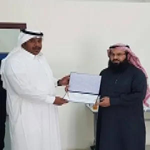 الكلية تقيم حفل تكريم للموظف عبدالله بن سعد الدغيشم