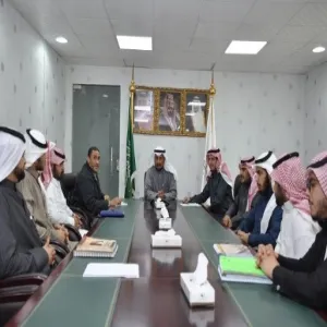عميد كلية التربية بالمجمعة يلتقي بالمجلس الاستشاري الطلابي (لأقسام الطلاب والطالبات) بالكلية