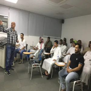 كلية علوم الحاسب والمعلومات تطلق ثلاث دورات تدريبية مسائية مجانية للطلاب