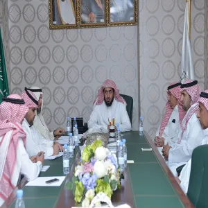 لجنة ترقيات الموظفين والإستقطاب الإداري والمسابقات الوظيفية تعقد جلستها الحادية والثلاثون