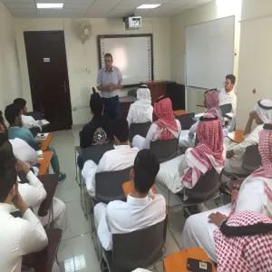 إقامة دورة لطلاب التربية الخاصة في تصميم جدول المذاكرة