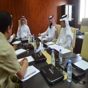 اجتماع لجنة الدراسات العليا والبحث العلمي بالجامعة لمناقشة تفعيل دور المراكز البحثية بالكليات