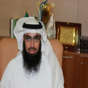 معالي مدير الجامعة د خالد المقرن يشكر د.فيصل الحمود والعاملين معه