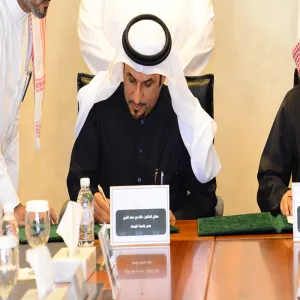 معالي مدير الجامعة يعتمد ترقية 39 موظفاً من موظفي الجامعة في مختلف قطاعاتها