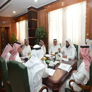 لجنة التعاملات الإلكترونية بالجامعة تعقد اجتماعها الرابع لهذا العام