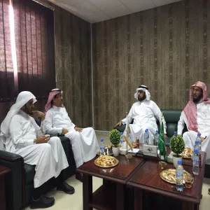 سعادة عميد الدراسات العليا ووكيلها في زيارةٍ لكلية العلوم والدراسات الإنسانية برماح