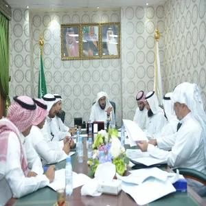 وكيل الجامعة يتفقد مقرات مباني الطالبات في كليات الزلفي ، ويعقد اجتماعاً بعمداء الكليات والإدارات المعنية