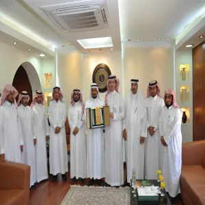 سعادة وكيل الجامعة للدراسات العليا والبحث العلمي يستقبل قيادات كلية التربية بالمجمعة