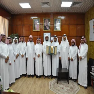سعادة وكيل الجامعة يستقبل قيادات كلية التربية بالمجمعة
