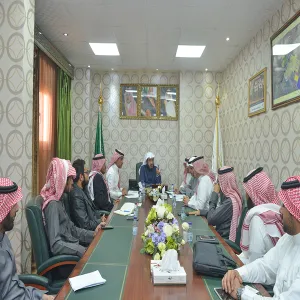 لتحقيق التكامل وتلبية احتياجات الجامعة : وكيل الجامعة يرأس الاجتماع مع شركة الاتصالات السعودية stc
