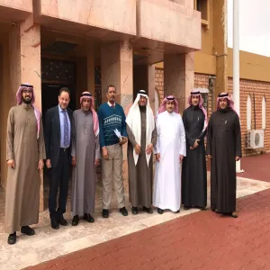 في إطار مسؤوليتها الاجتماعية : الجامعة تناقش دراسة تصاميم طرق مدينة جلاجل مع المجلس البلدي