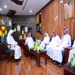 معالي مدير الجامعة يستقبل منسوبي الإدارة العامة للمرافق والإسكان