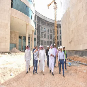 وكيل الجامعة يتفقد مراحل العمل في مشروع إدارة الجامعة والعمادات المساندة