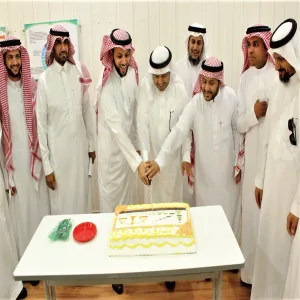 وكيل الجامعة للشؤون التعليمية يشهد بنوك الأسئلة لكلية العلوم الطبية التطبيقية ويدشن مشروعها