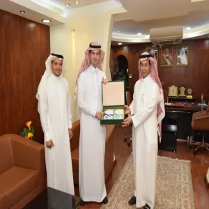 وكيل الجامعة للدراسات العليا والبحث العلمي يطلع على الإنتاج العلمي المدعوم لمنسوبي الجامعة
