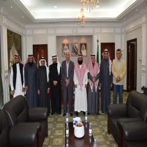 فريق من الجامعة يزور جامعة الملك خالد بأبها