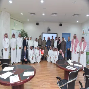 بالتعاون مع إدارة الدفاع المدني: مرصد المسؤولية الاجتماعية بالجامعة يُقيم ورشة عمل بناء المبادرات التطوعية