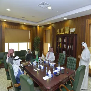 مكتب تحقيق الرؤية بالجامعة يستعرض تقرير مؤشرات الجامعة وفق رؤية المملكة 2030