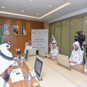 نائب وزير التعليم يدشن نظام مجالس الأمناء الإلكتروني بالجامعات والكليات الأهلية الذي قامت بتأسيسه الجامعة