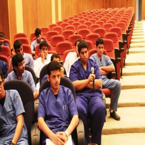 كلية الطب تلتقي بطلابها من السنه التحضيرية