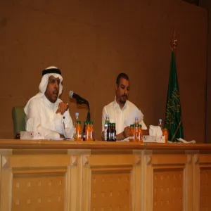 الملتقى السنوي مع أعضاء هيئة التدريس والطلاب في كلية الهندسة بالجامعة