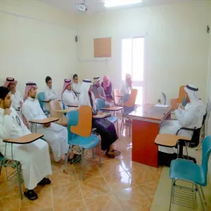 اللقاء السنوي الأول لعميد كلية الهندسة بطلاب التجسير لبرنامج هندسة الاتصالات والإلكترونيات