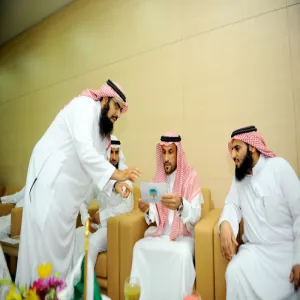 معالي مدير الجامعة يتفقد العمادات المساندة بعد انتقالها لمقرها الجديد