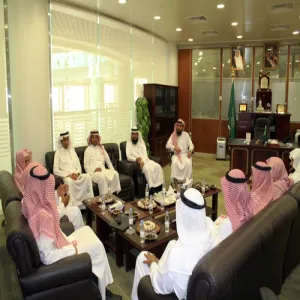كلية التربية بالزلفي تعقد مجلسها الاستشاري الأول