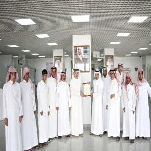 وفد من طلاب كلية التربية بالزلفي في زيارة إلى مستشفى الزلفي العام