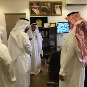 معالي مدير الجامعة يزور معهد الدراسات والخدمات الاستشارية