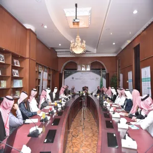 معالي مدير الجامعة يدشّن وحدة التوعية الفكرية في الجامعة