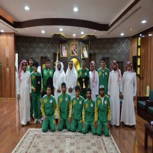 معالي مدير الجامعة يكرم أبطالَ منتخبات الجامعة لكرة الطاولة وكرة الطائرة