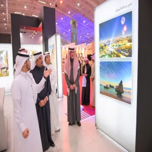 برئاسة معالي مدير الجامعة: وفدٌ من الجامعة يزور ملتقى ألوان السعودية