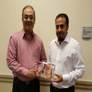 المبتعث الحربي يحصل على جائزة أفضل بحث علمي