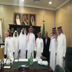 وكيل الجامعة للدراسات العليا والبحث العلمي يزور عمادة البحث العلمي