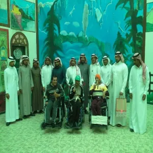 وفدٌ من وحدة الأنشطة الطلابية بكلية العلوم والدراسات الإنسانية بحوطة سدير يزورون مركز التأهيل الشامل بالمجمعة