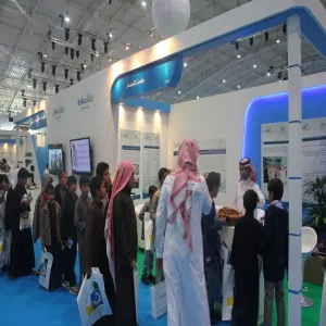 الجامعة تشارك في معرض ابتكار 2013