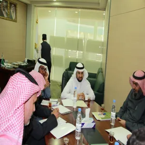 عمادة خدمة المجتمع والتعليم المستمر تعقد اجتماعاً تشاورياً حول الملتقى الأول للتجارب المتميزة للجمعيات الخيرية السعودية
