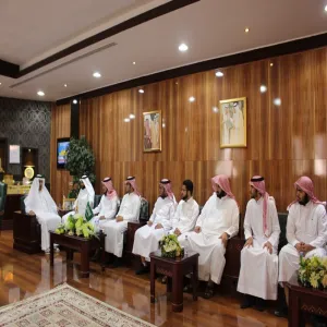 معالي مدير الجامعة يستقبل الطلاب المشاركين في المسابقة البرمجية الثالثة