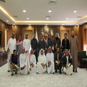 معالي مدير الجامعة يكرم فريق نقل مركز البيانات الجديد