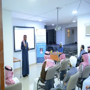 كلية الهندسة بالتعاون مع معهد الملك سلمان يقيمان محاضرة بعنوان : ماذا نتعلم من شركة أبل ؟