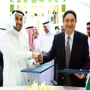 الجامعة توقع اتفاقيات تعاون مع معهد الدراسات الغربية بالولايات المتحدة الأمريكية