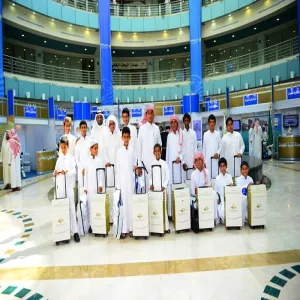 عدد من الوفود الطلابية تزور معرض أسبوع التقنية والتعاملات الإلكترونية