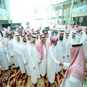 الجامعة تنظم حفل معايدة لمنسوبيها