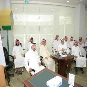 الجامعة تقيم ورشة عمل بعنوان " جودة الأداء الإداري والاعتماد المؤسسي "
