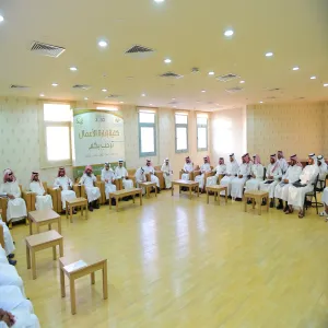 كلية إدارة الأعمال تقيم اللقاء التعريفي لطلبة الدراسات العليا للعام الجامعي 1438/1439هـ