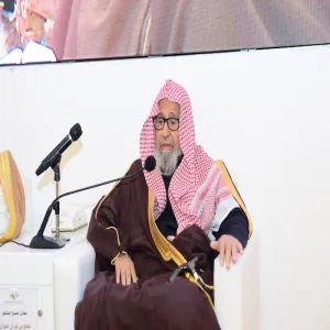 بحضور سمو محافظ المجمعة : عضو هيئة كبار العلماء معالي الشيخ الدكتور صالح الفوزان يلقي محاضرة عن أهمية الأمن في حياة الأمم في الجامعة