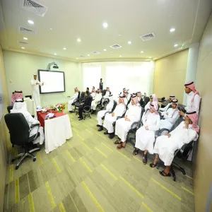 عمادة خدمة المجتمع والتعليم المستمر تستقبل سعادة وكيل الجامعة للشؤون التعليمية والأكاديمية