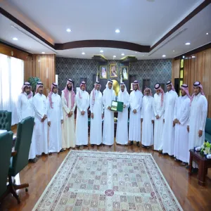 معالي مدير الجامعة يستقبل رئيس وأعضاء لجنة إعداد الحساب الختامي